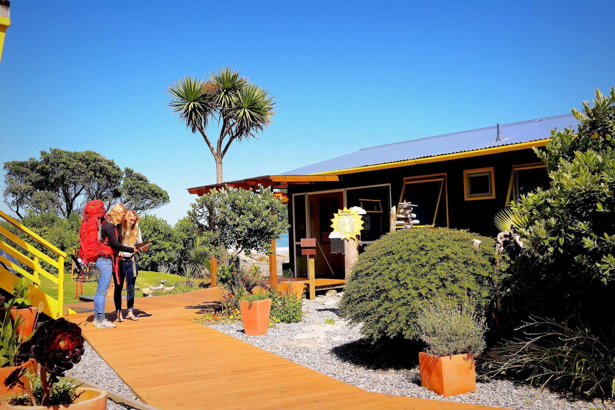 Punakaiki Beach Hostel Exterior foto